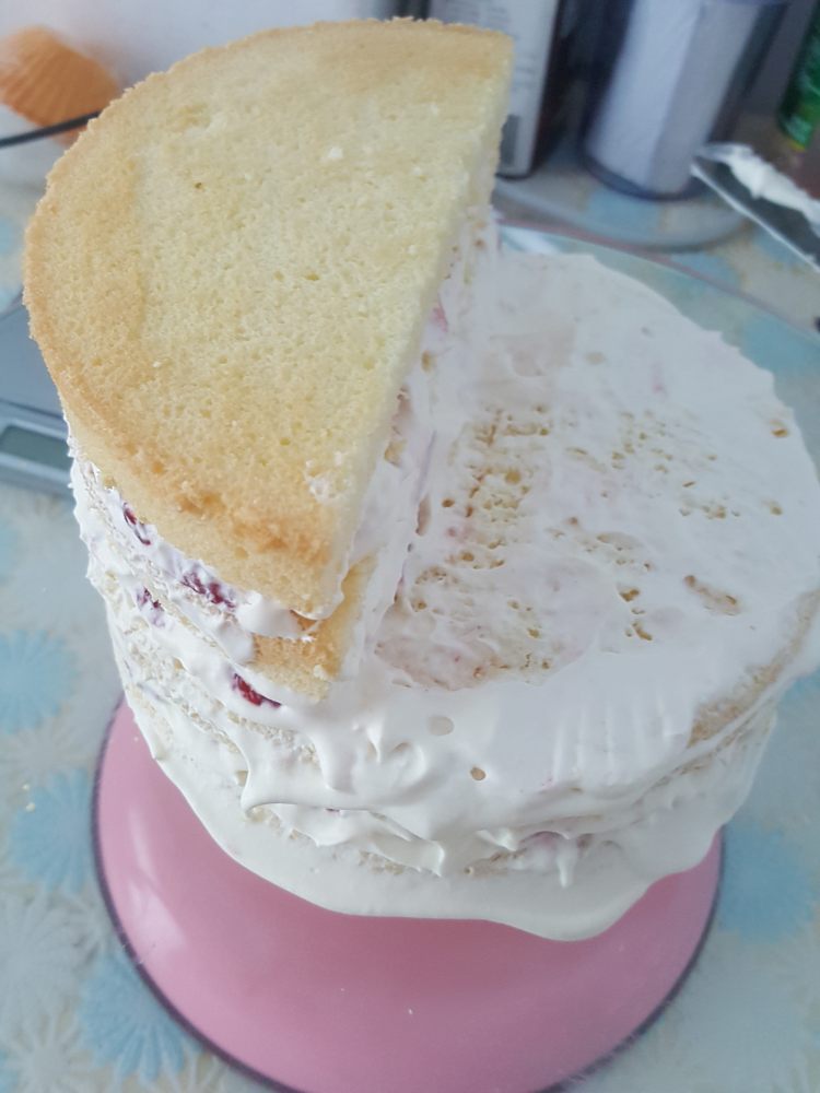 佩奇生日蛋糕步骤5