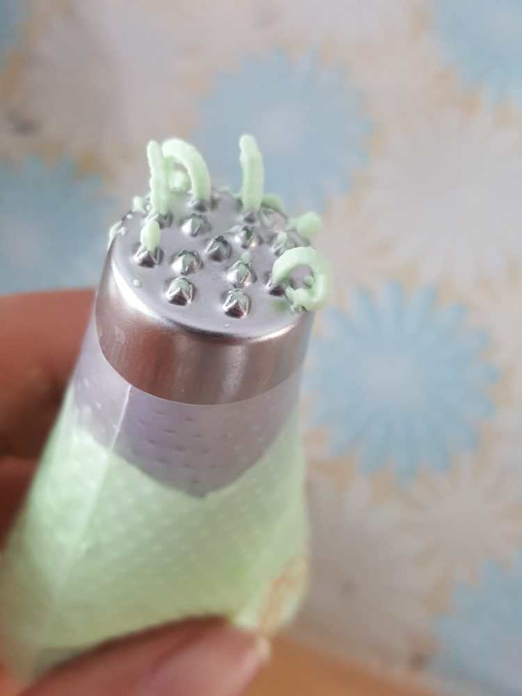 佩奇生日蛋糕步骤9
