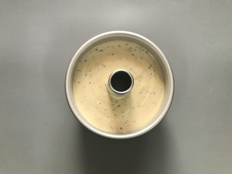 酸奶芝麻戚风步骤10