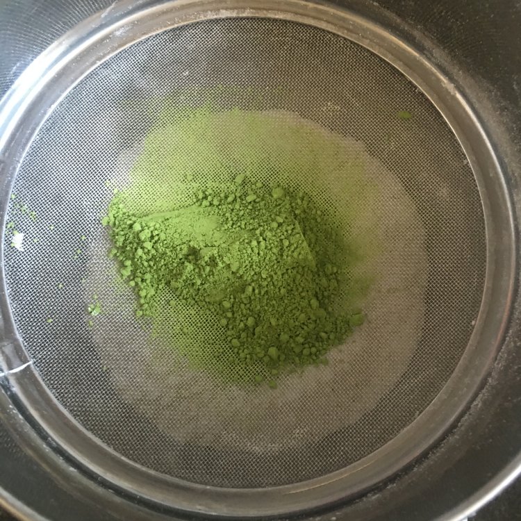 芒果抹茶千层蛋糕步骤2