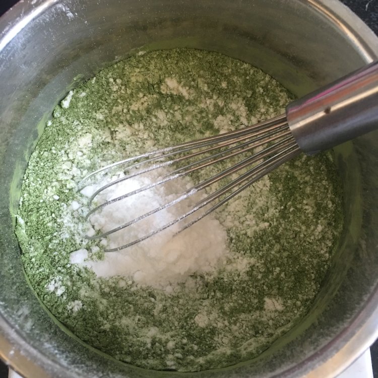 芒果抹茶千层蛋糕步骤3