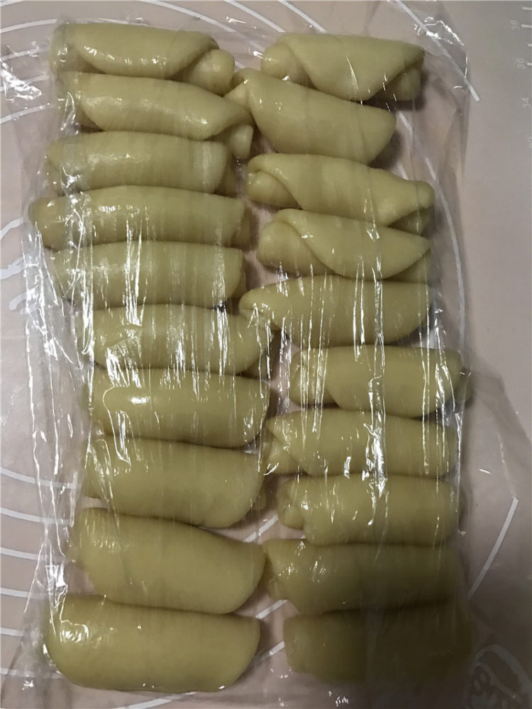 海鸭蛋蛋黄酥步骤5
