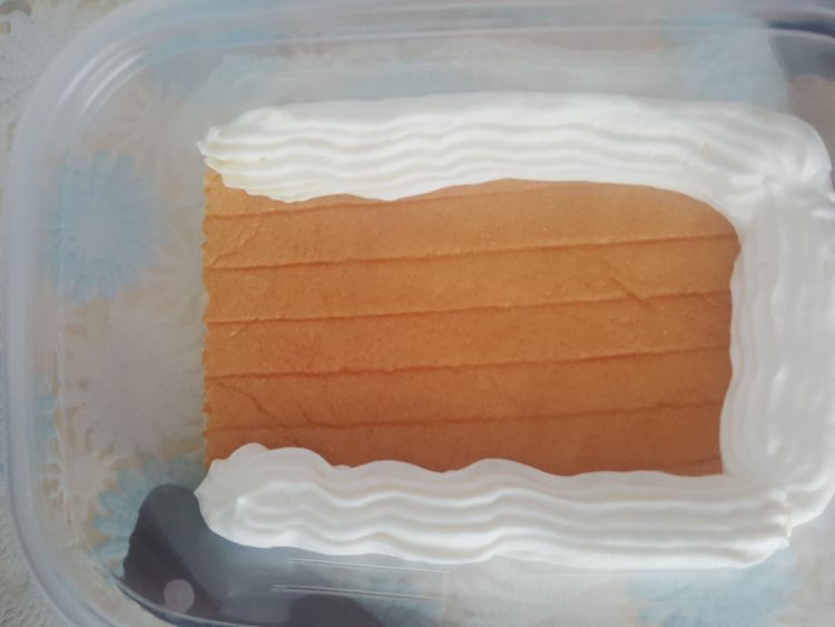 草莓盒子蛋糕步骤2