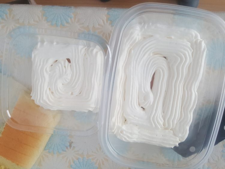 草莓盒子蛋糕步骤3