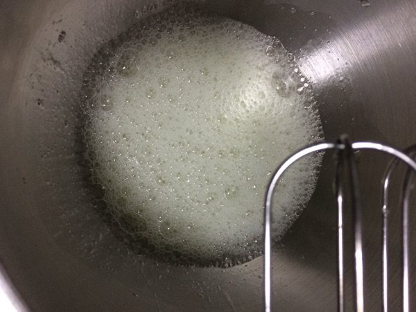 戚风蛋糕卷步骤6