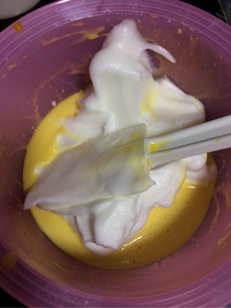 戚风蛋糕卷步骤8