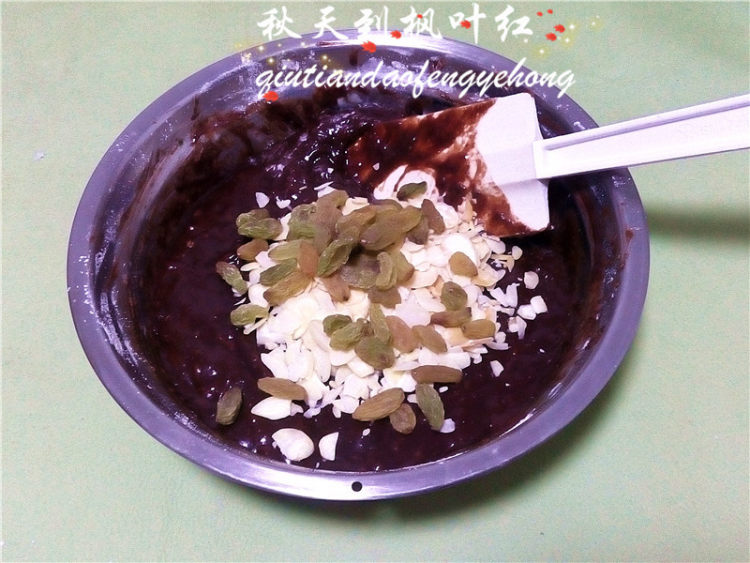 香浓巧克力杯蛋糕步骤6