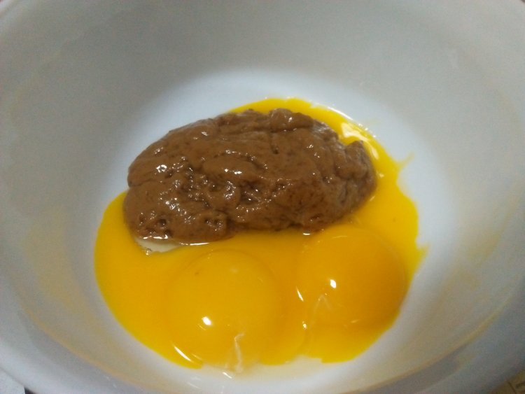 6寸红糖烫面戚风步骤4