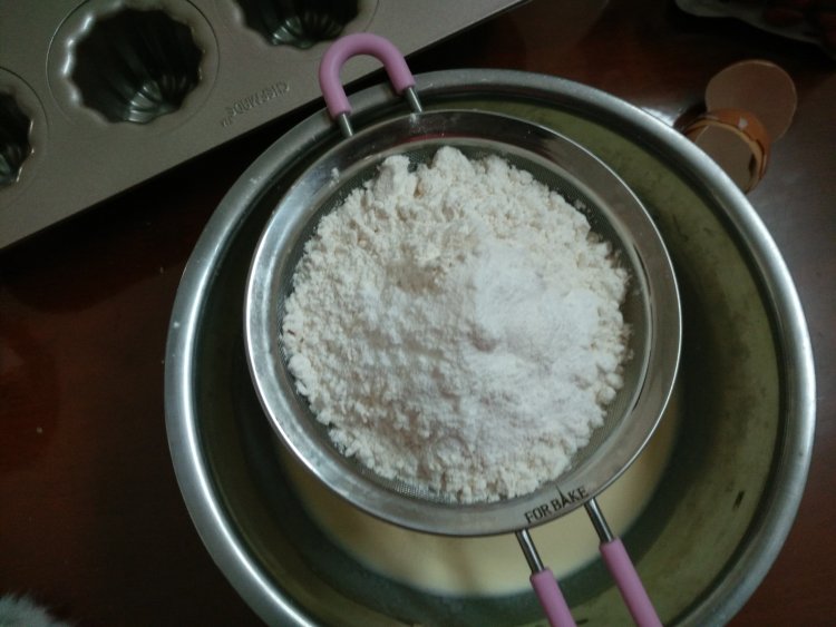 淡奶油蔓越莓马芬步骤4