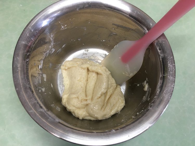 8寸原味戚风蛋糕步骤5