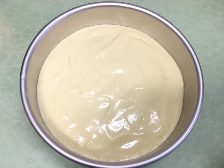 8寸原味戚风蛋糕步骤13