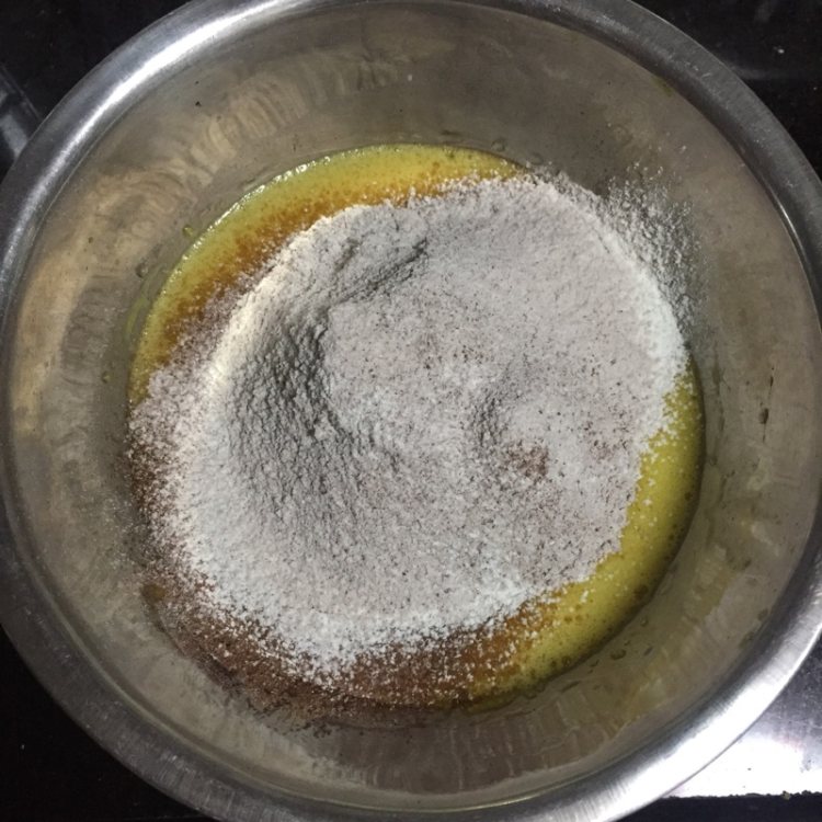 可可戚风蛋糕步骤4