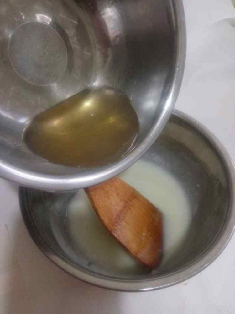 草莓慕斯蛋糕步骤7