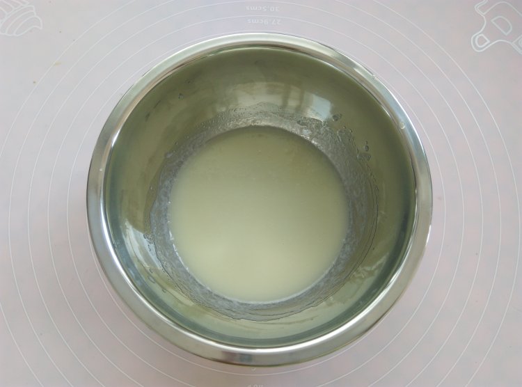 迷你小纸杯戚风蛋糕步骤3