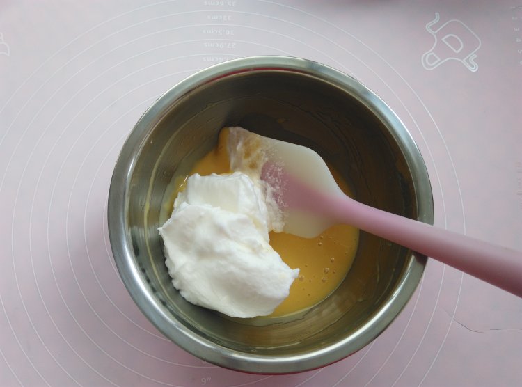 迷你小纸杯戚风蛋糕步骤8