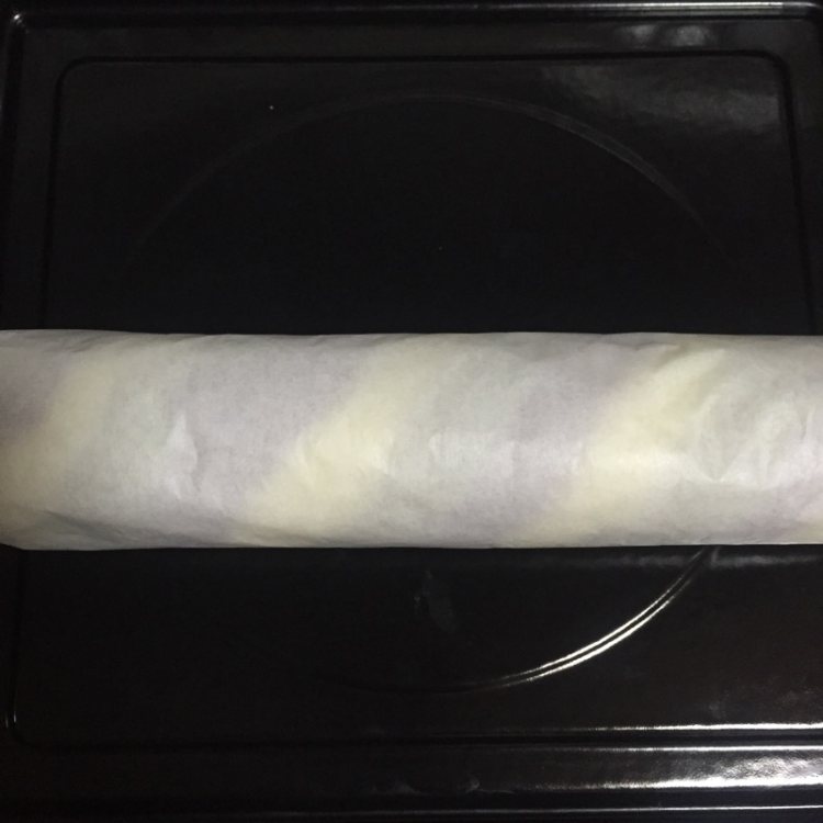 三色蛋糕卷步骤11