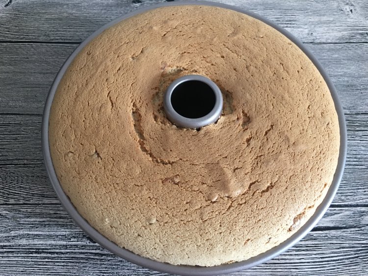 玫瑰花酱戚风蛋糕步骤16