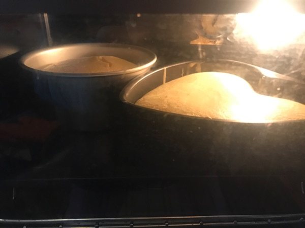 草莓蛋糕步骤7