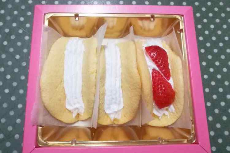 迷你草莓蛋糕卷步骤9