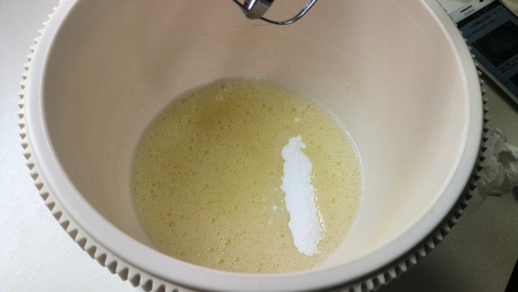 6寸柠檬戚风蛋糕步骤8