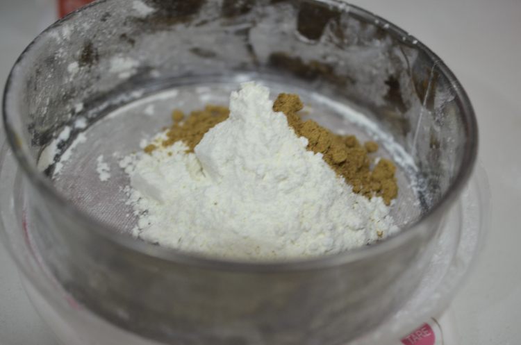 黄豆粉戚风蛋糕（6寸步骤1