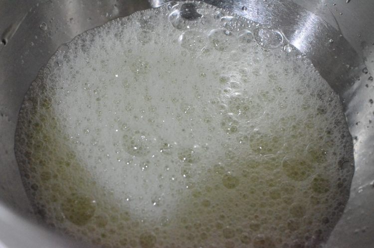 黄豆粉戚风蛋糕（6寸步骤5