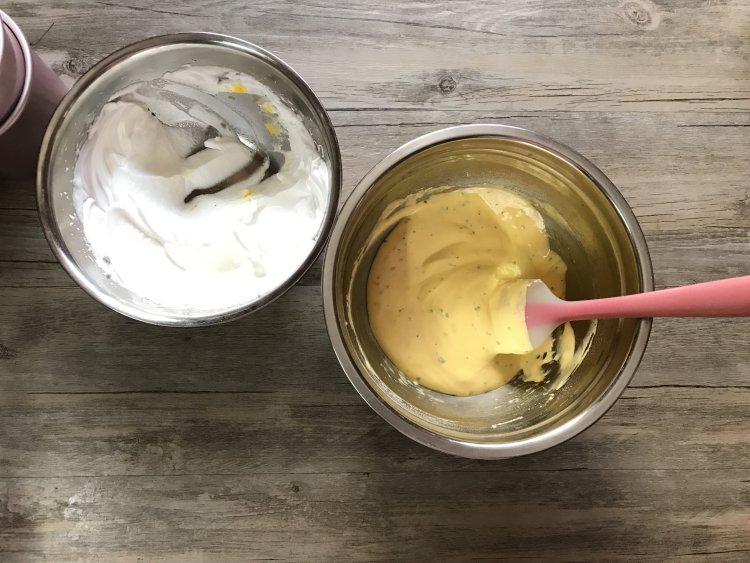 薄荷戚风蛋糕步骤10