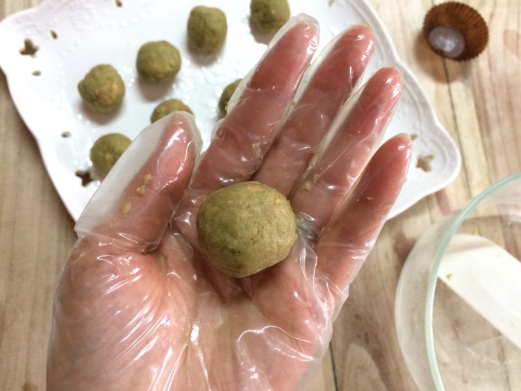 巧克力蛋糕球步骤8