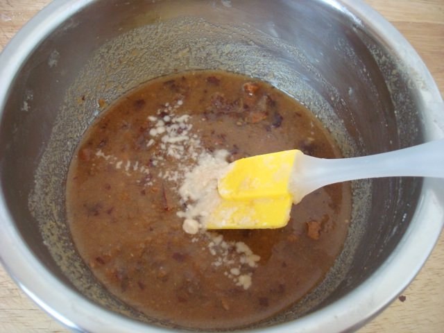 枣泥红糖杯子蛋糕步骤4