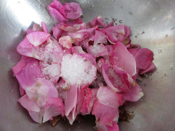 玫瑰鲜花蛋糕步骤1