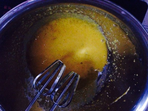 牛奶大枣电饭煲蛋糕步骤4