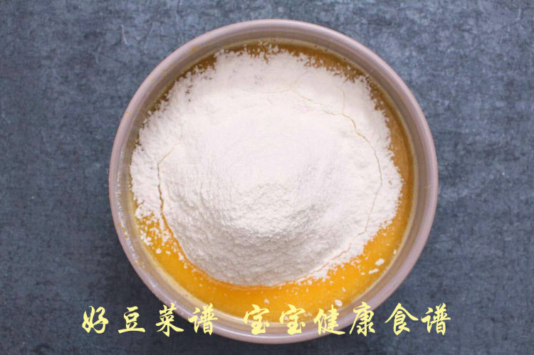 宝宝版纸杯蛋糕步骤6