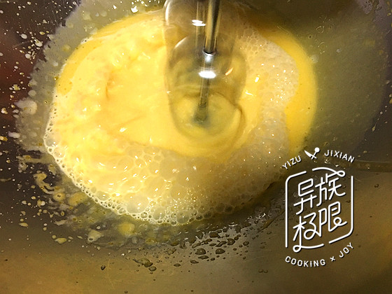 草莓圣诞老人蛋糕步骤4