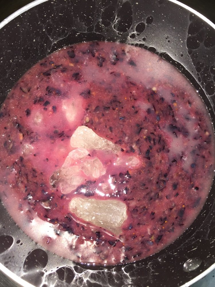 芒果花蓝莓慕斯蛋糕步骤1