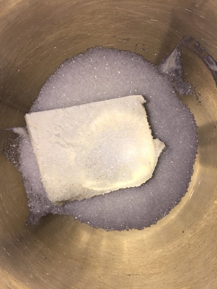 芒果花蓝莓慕斯蛋糕步骤6