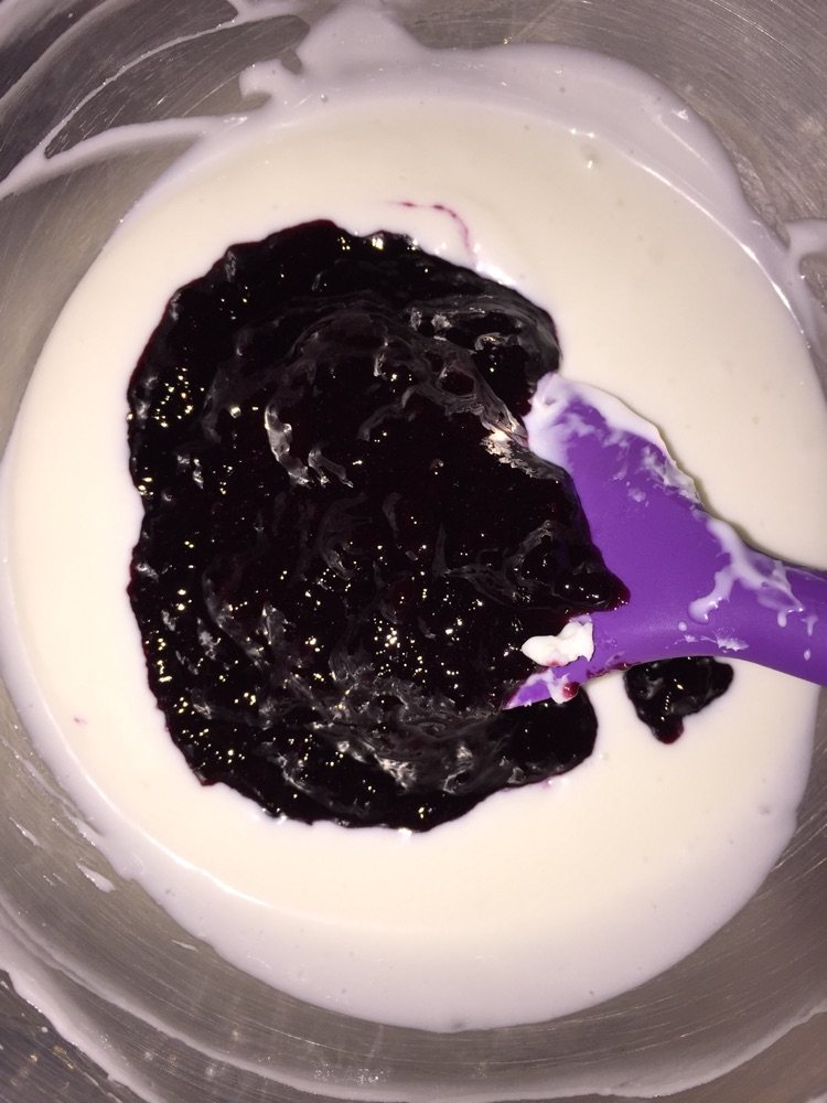 芒果花蓝莓慕斯蛋糕步骤8