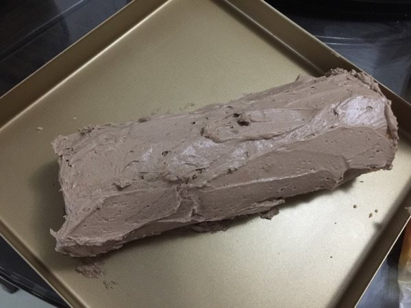 圣诞树桩蛋糕步骤13