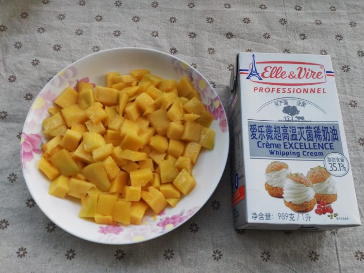 芭比娃娃泡泡浴蛋糕步骤3