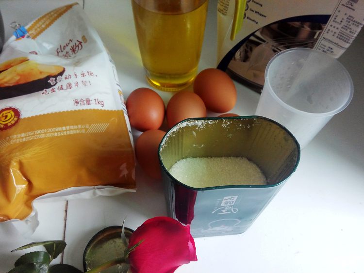 玫瑰花裙蛋糕步骤1
