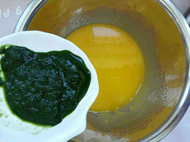 菠菜戚风蛋糕步骤5