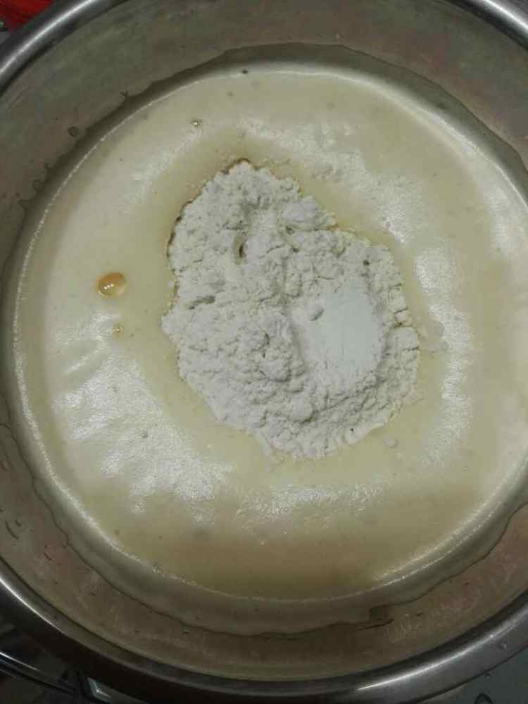 石榴乳酪丝绒蛋糕步骤3