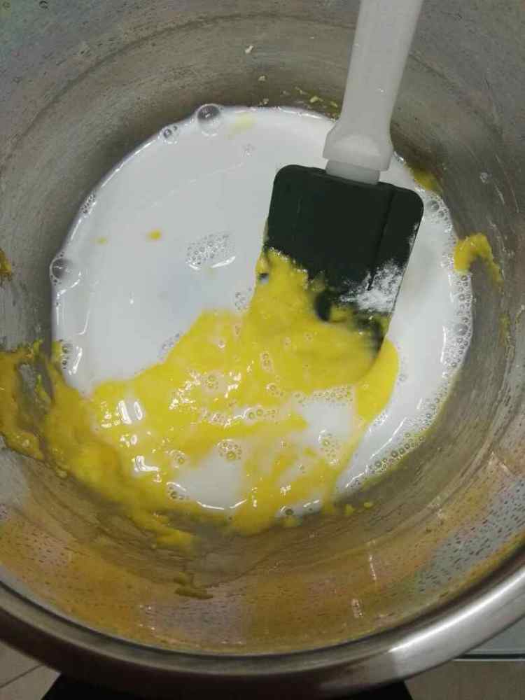 石榴乳酪丝绒蛋糕步骤11