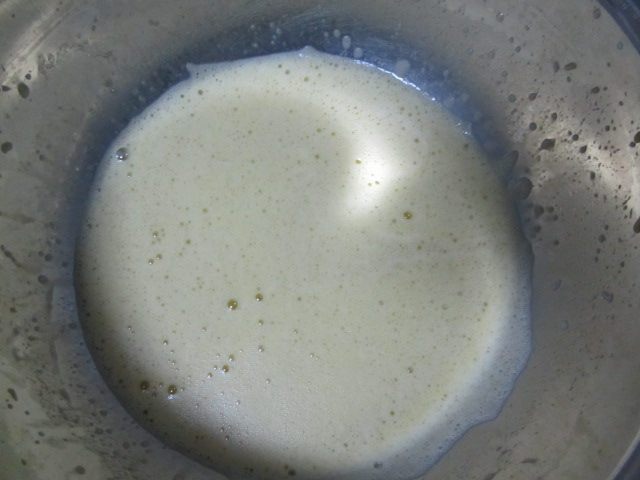 小纸杯戚风步骤7