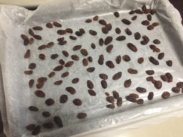 葡萄干蛋糕卷步骤13