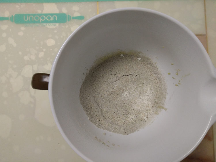 杂粮戚风蛋糕步骤7