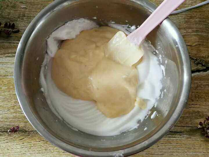 麦麸戚风蛋糕步骤11