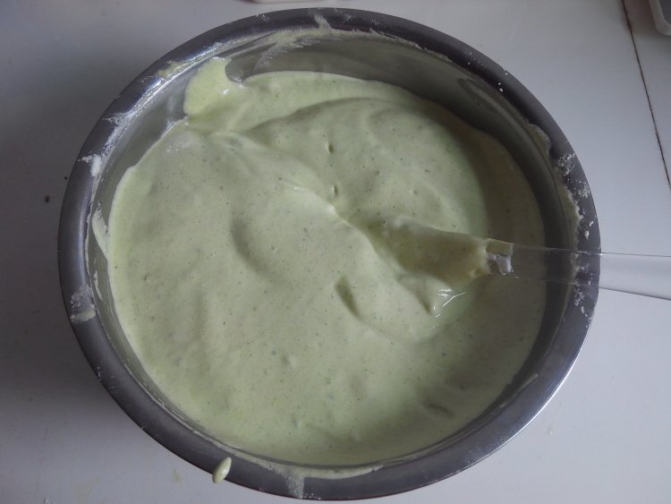 菠菜红豆蛋糕步骤8