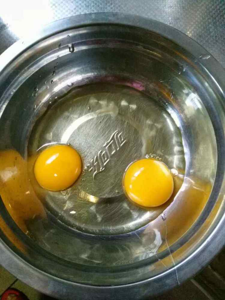 最简单的哈雷蛋糕步骤1