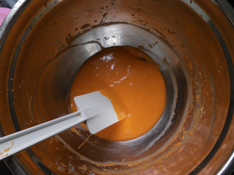 黄金蜜豆戚风蛋糕步骤3