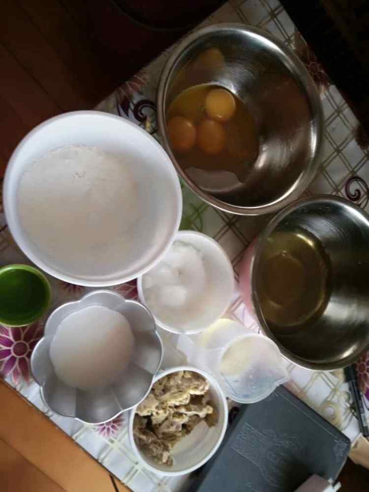 板栗戚风蛋糕步骤1